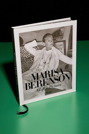 Marisa berenson: жизнь в кадрах, книга (английский)- Заказать в России