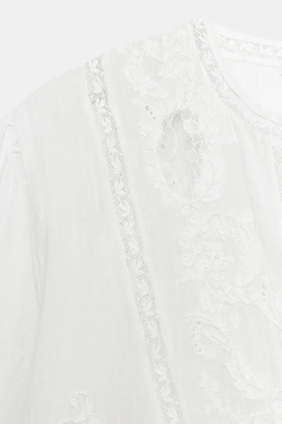 РУБАШКА С ВЫШИВКОЙ И КРУЖЕВОМ — коллекция Zara «ZW»