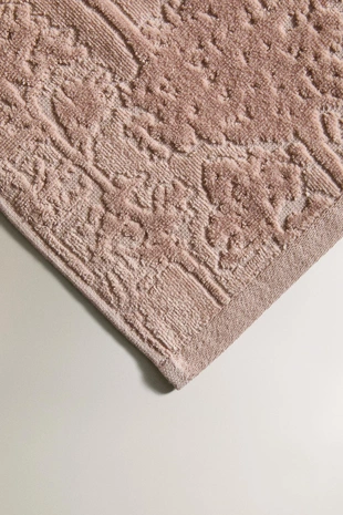 Dusty pink | 1586/013/676 - Zara Велюровое полотенце с жаккардовым цветочным рисунком