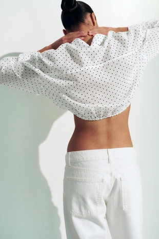 Укороченная шифоновая рубашка в горошек- Заказать в России