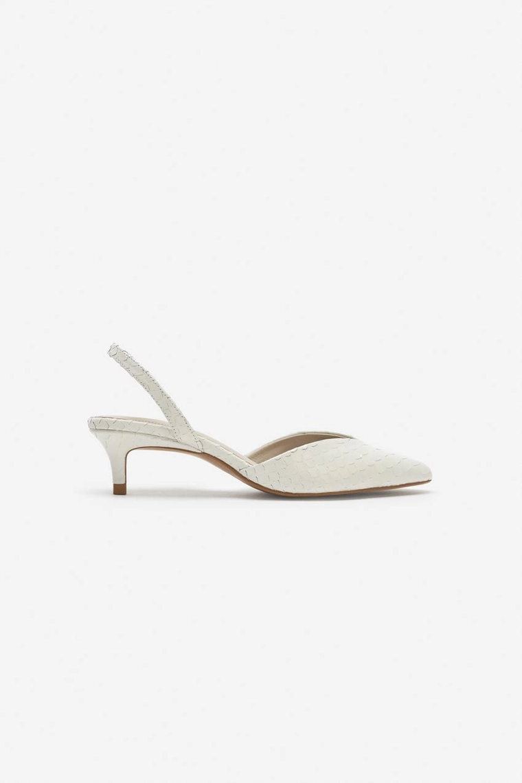 Кожаные туфли на низком каблуке zara woman