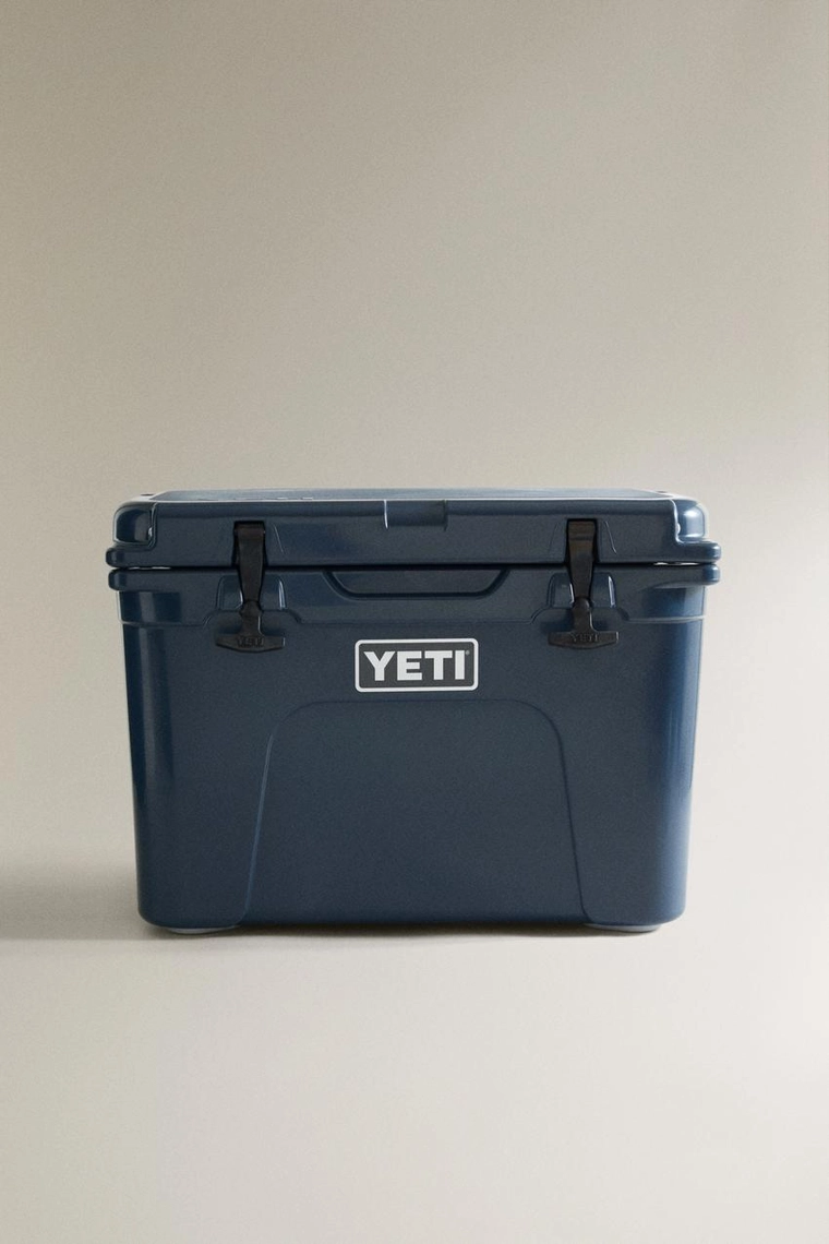 Переносной жёсткий холодильник yeti