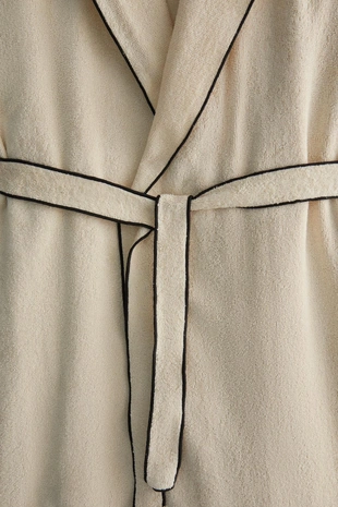 Хлопковый халат с капюшоном и контрастной строчкой (320 г/м²)- Заказать в России