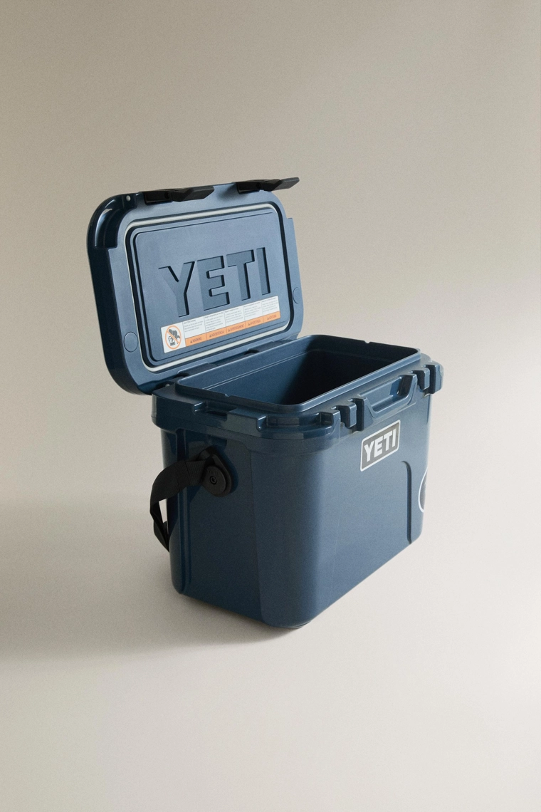 Маленький портативный жёсткий чехол yeti