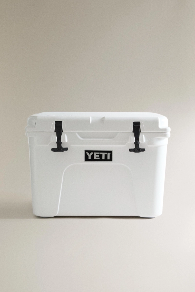 Жесткий переносной кулер yeti