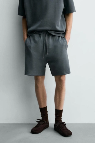 Шорты-джоггеры Relaxed Fit из ткани интерлок- Заказать в России
