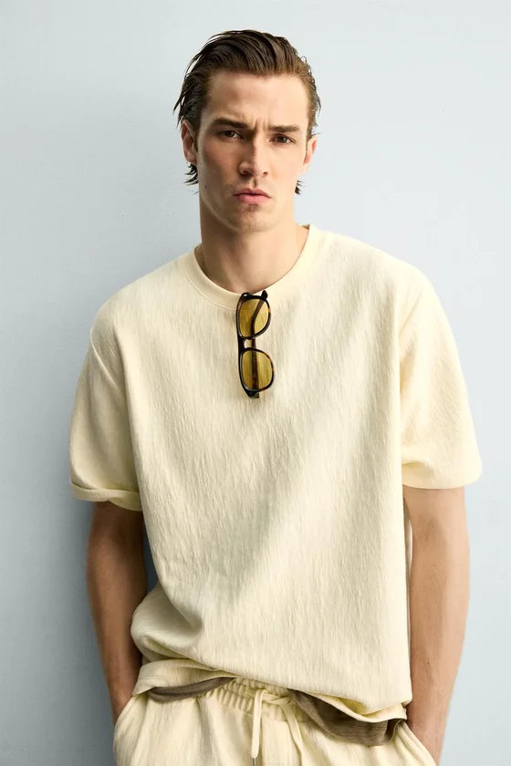 ФУТБОЛКА RELAXED FIT ИЗ РЕЛЬЕФНОЙ ТКАНИ