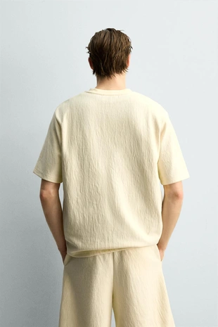 Футболка Relaxed Fit из рельефной ткани- Заказать в России