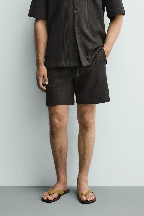 ШОРТЫ RELAXED FIT ИЗ РЕЛЬЕФНОЙ ТКАНИ