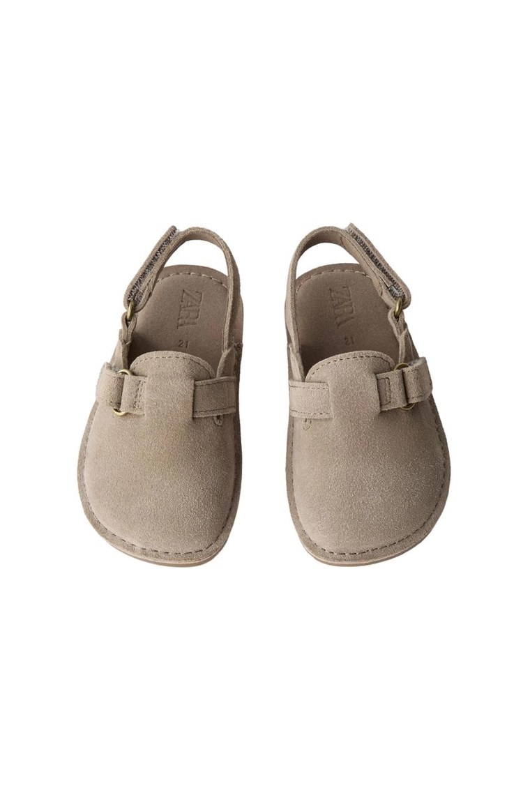 Кожаные босоножки на плоской подошве barefoot