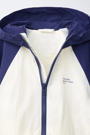 Легкий дождевик Color Block - Заказать в России