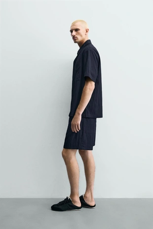 Струящиеся шорты Relaxed Fit