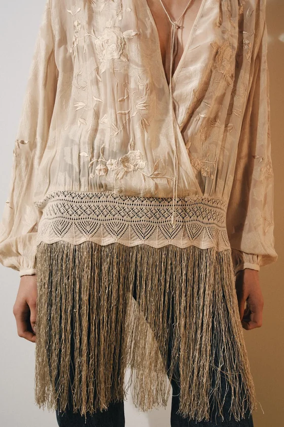 БЛУЗА С ВЫШИВКОЙ И БАХРОМОЙ — ZW COLLECTION