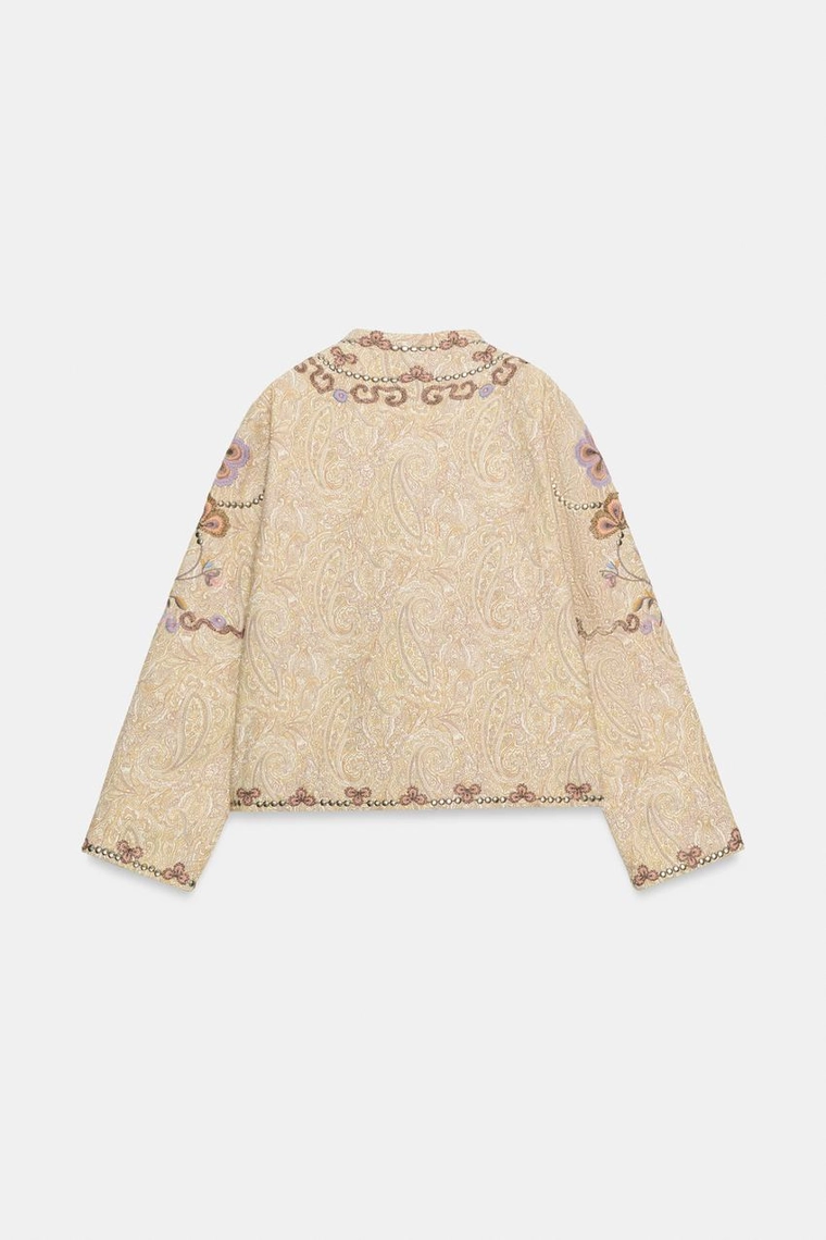 КУРТКА С ВЫШИВКОЙ — коллекция Zara «ZW»