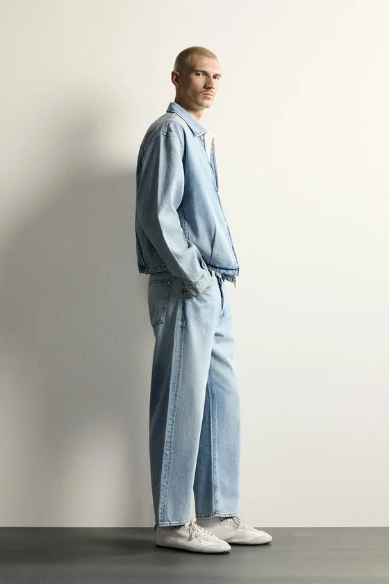 ЛЕГКИЕ УКОРОЧЕННЫЕ ДЖИНСЫ REGULAR FIT