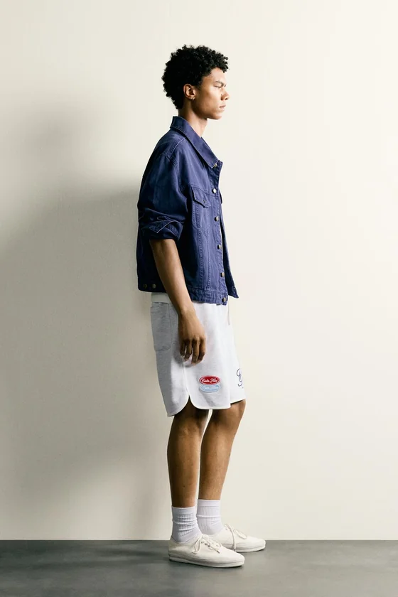 ШОРТЫ-ДЖОГГЕРЫ С ВЫШИВКОЙ И АППЛИКАЦИЯМИ