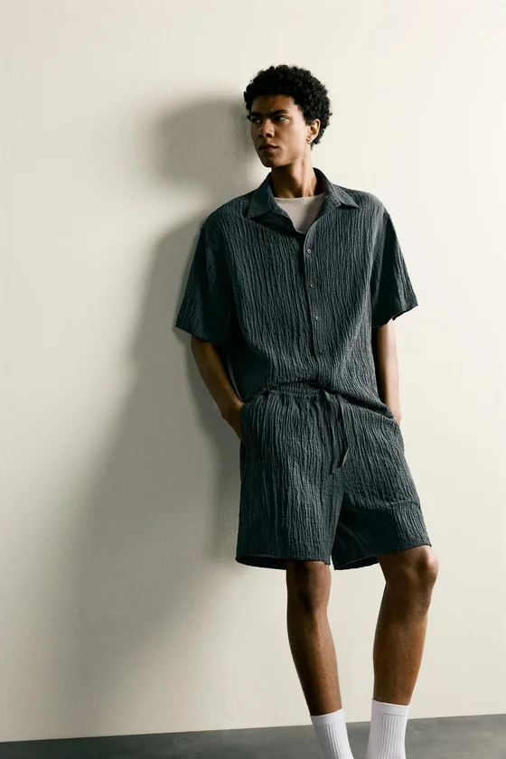 ШОРТЫ RELAXED FIT С РЕЛЬЕФНОЙ ТЕКСТУРОЙ