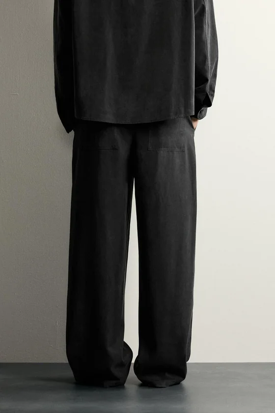 СТРУЯЩИЕСЯ БРЮКИ RELAXED FIT