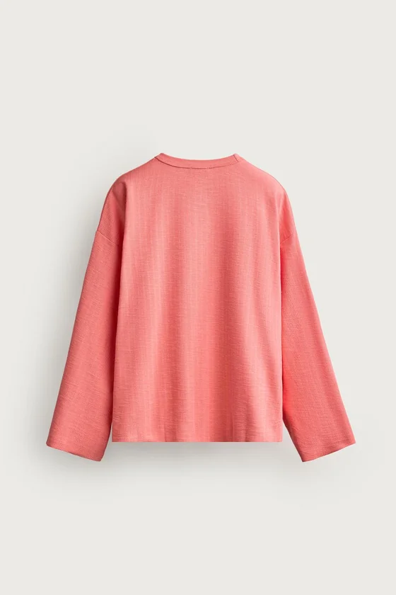 ФУТБОЛКА RELAXED FIT С ДЛИННЫМИ РУКАВАМИ