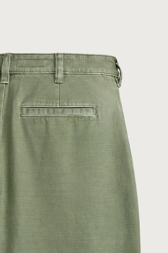БРЮКИ ЧИНОС BAGGY FIT СО СКЛАДКАМИ