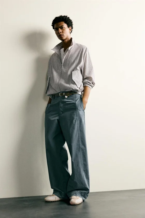 БРЮКИ RELAXED FIT С ЭФФЕКТОМ ПОТЕРТОСТИ И ХЛЯСТИКАМИ