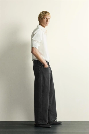 Джинсы Straight Relaxed Fit- Заказать в России