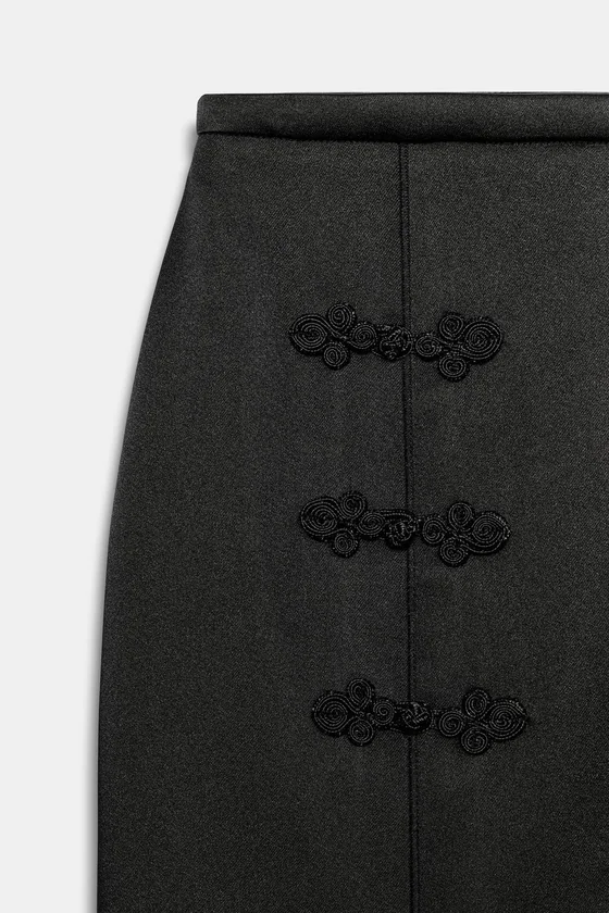 АТЛАСНАЯ ЮБКА С АЛАМАРАМИ ZW COLLECTION