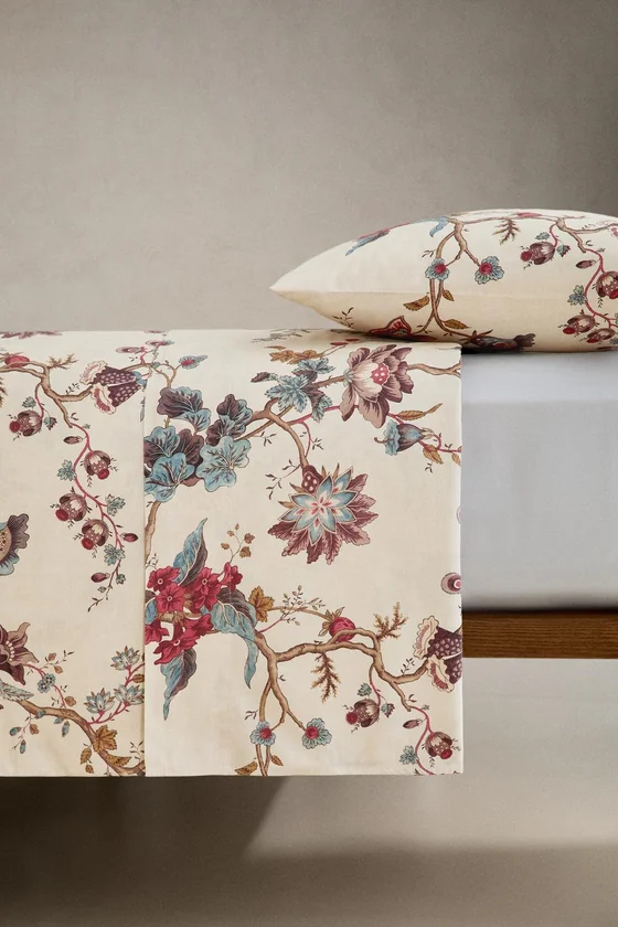 Сатиновое постельное бельё с цветочным принтом | katharine pole