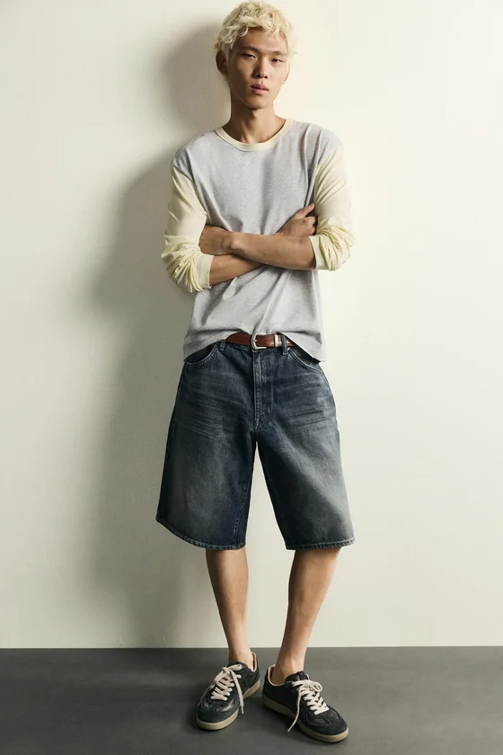 ДЖИНСОВЫЕ ШОРТЫ BAGGY FIT СО ВСТАВКАМИ ИЗ КОЖИ