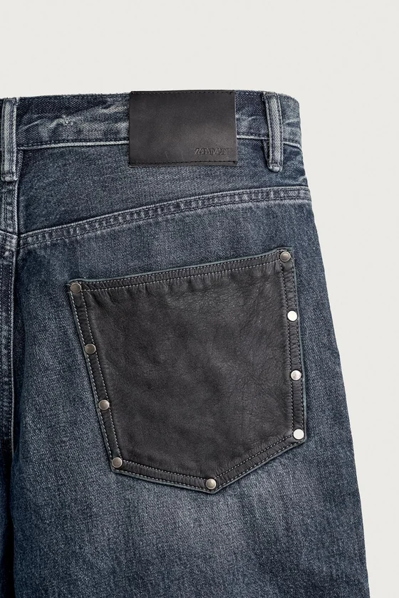 ДЖИНСОВЫЕ ШОРТЫ BAGGY FIT СО ВСТАВКАМИ ИЗ КОЖИ