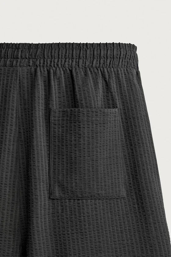 ШОРТЫ REGULAR FIT С ТЕКСТУРОЙ SEERSUCKER