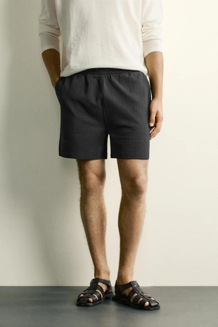 Шорты Regular Fit с текстурой Seersucker