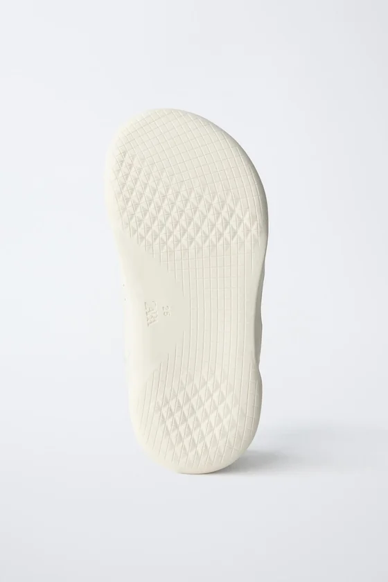 КОЖАНЫЕ КРОССОВКИ BAREFOOT