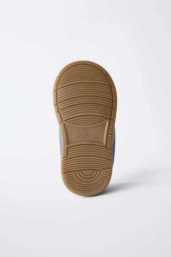 Кроссовки в стиле barefoot retro