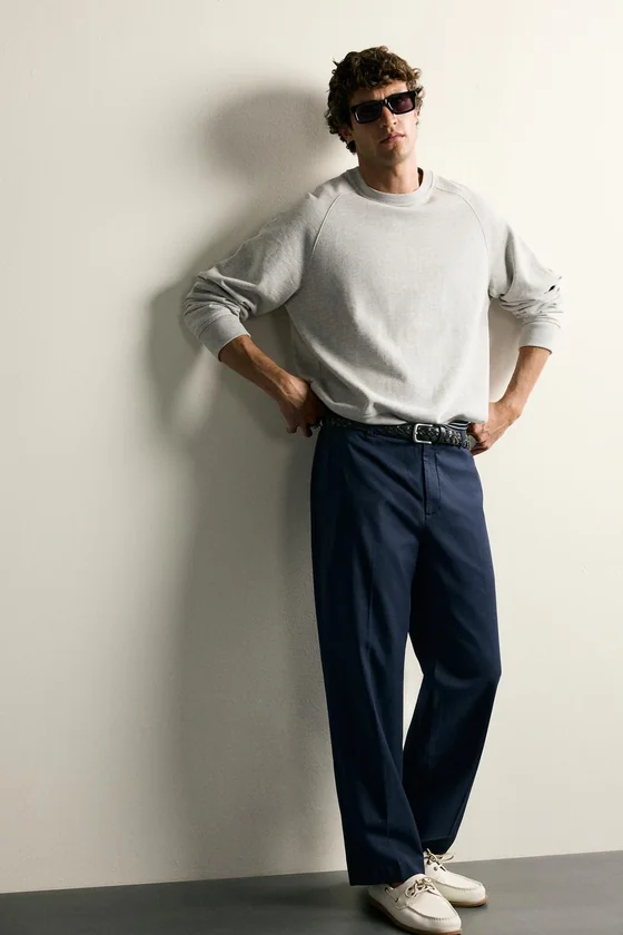 БРЮКИ RELAXED FIT С ЭФФЕКТОМ ПОТЕРТОСТИ