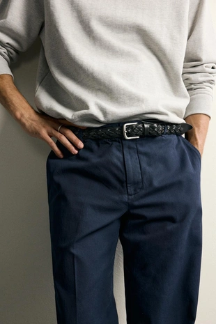 Брюки Relaxed Fit с эффектом потертости- Заказать в России