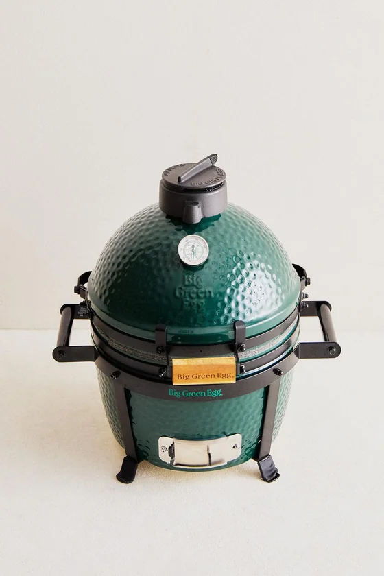Компактный керамический гриль big green egg