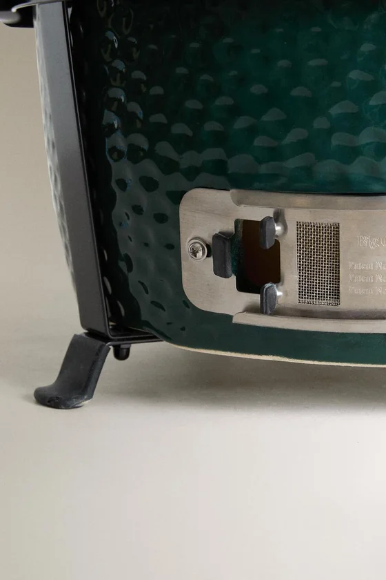 Компактный керамический гриль big green egg