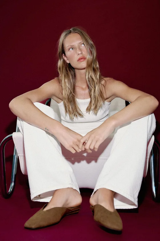 ЗАМШЕВЫЕ МЮЛИ НА ТАНКЕТКЕ