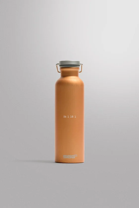 Алюминиевая спортивная бутылка sigg