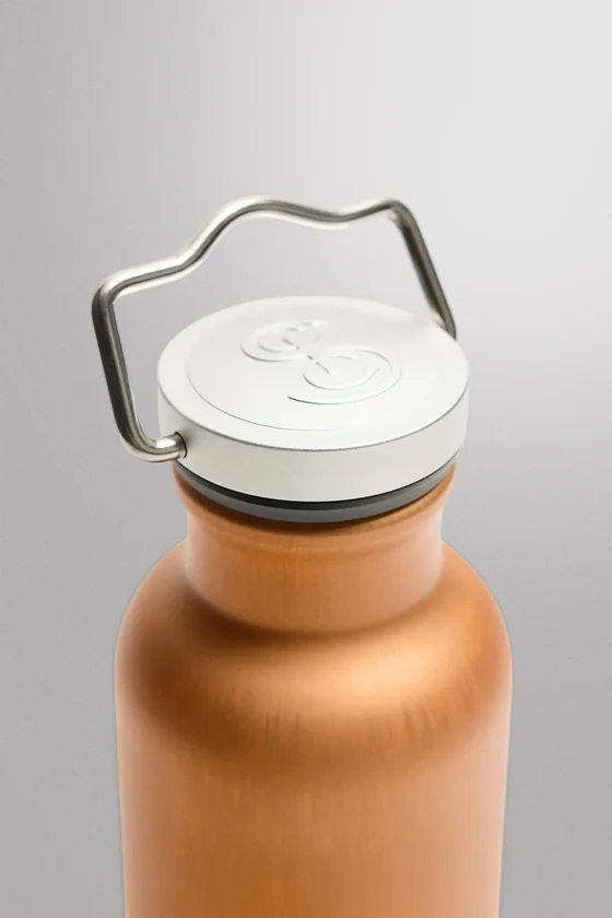 Алюминиевая спортивная бутылка sigg
