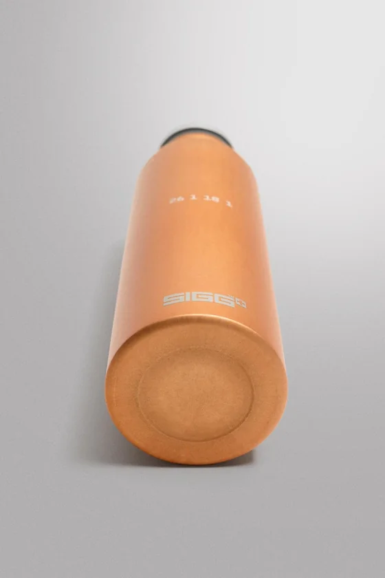 Алюминиевая спортивная бутылка sigg