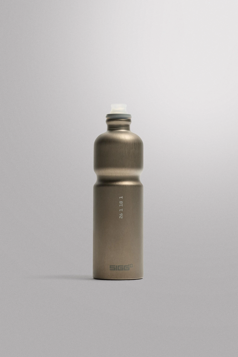 Алюминиевая спортивная бутылка sigg 750 мл