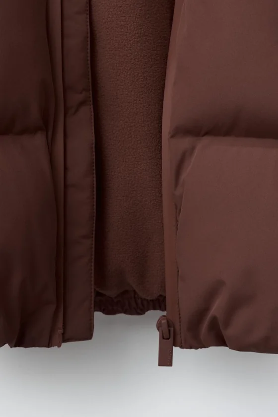 СТЕГАНАЯ КУРТКА С КАПЮШОНОМ WATER REPELLENT