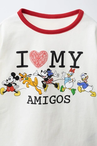 Футболка с принтом Mickey Mouse And Friends © Disney- Заказать в России