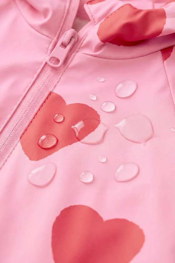 ПРОРЕЗИНЕННЫЙ ДОЖДЕВИК WATER RESISTANT С ПРИНТОМ В СЕРДЕЧКИ