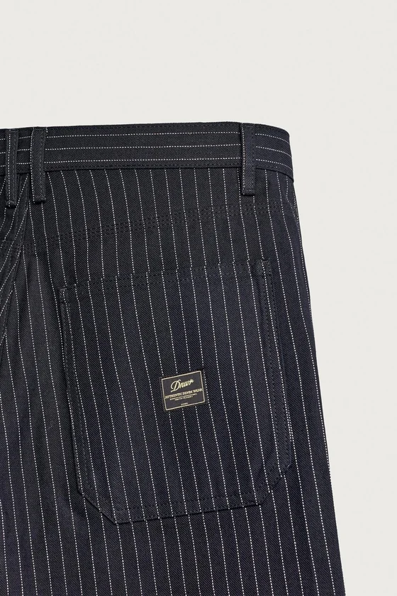 ШОРТЫ BAGGY FIT В ТОНКУЮ ПОЛОСКУ