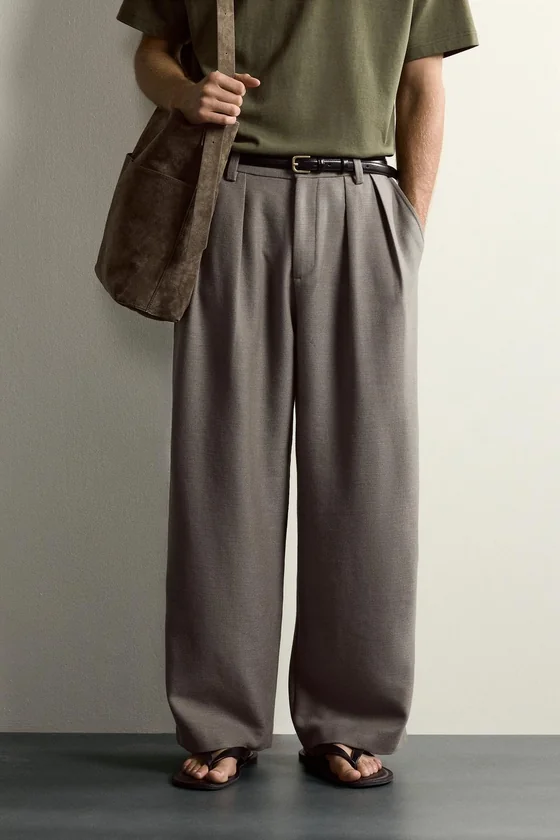 БРЮКИ RELAXED FIT СО СКЛАДКАМИ