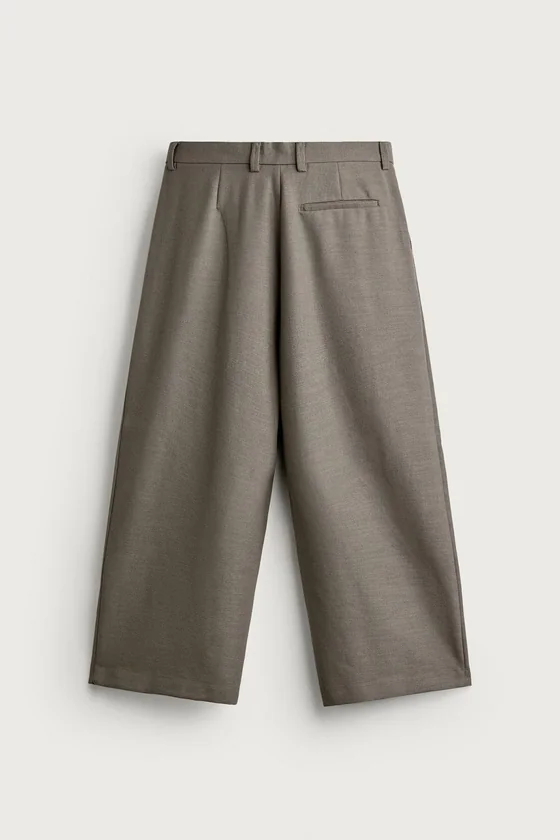 БРЮКИ RELAXED FIT СО СКЛАДКАМИ