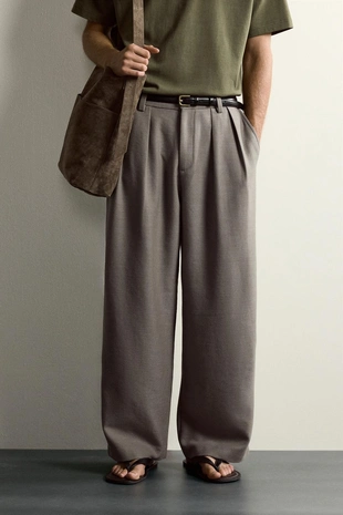 Брюки Relaxed Fit со складками